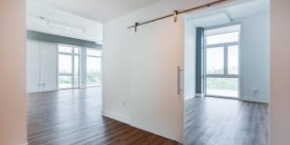 2231 South Western Avenue Gallery 26