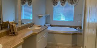 WINTER RENTAL -- 3 Bedroom 2 Bath Home Gallery 9