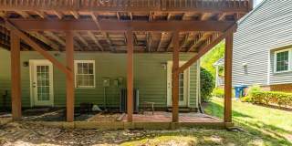 Woodcroft End of Unit Townhouse with Large Bedrooms Gallery 28