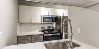 Lexington Gallery 11