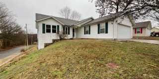 BEAUTIFUL  3 Bedroom 2 Bathroom Home in Royal Heights with garage and large back patio!!!! Gallery 4