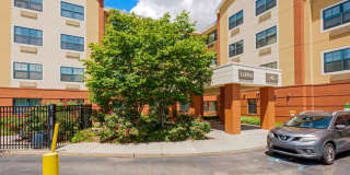 Elizabeth - Newark Airport Gallery 8