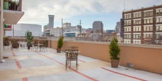 Nine 27 Apartments Gallery 22