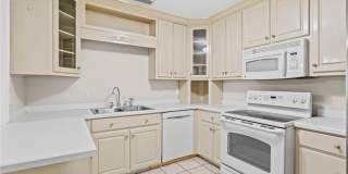315 Azalea Circle W Gallery 6
