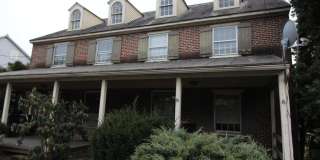 1076 MAIN Street Gallery 1