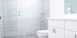 Charming 4 Bedroom-No Broker Fee Gallery 3