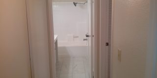 Spacious 2 bedroom, 2 bathroom Gallery 4