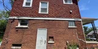 15387 Lesure Street Gallery 15