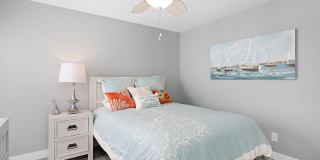 910 N Pacific St Gallery 20