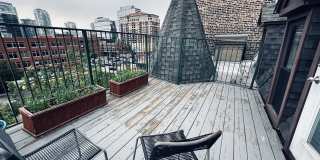 353 W Chicago Avenue Gallery 19