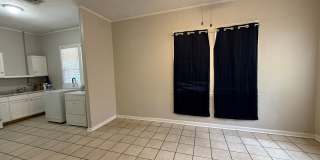 1 BED 1 BATH UNDER $1000 Gallery 1