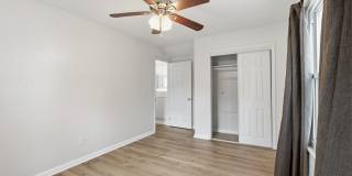 Beautifully maintained 3 bedroom, 2.5 bathroom home for rent in the heart of central Virginia Beach! Gallery 29