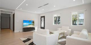 1239 North Reese Place Gallery 1