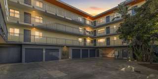 2p008 - Lake View East Gallery 3