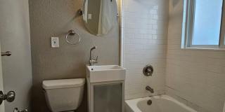 Highlands/Stadium Area Great Sized 1 Bedroom with Beautiful Hardwood Floors, Reserved Parking, Extra Storage, Fenced Yards Gallery 11