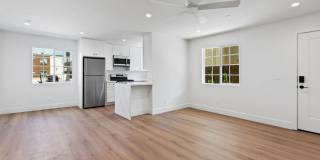 4264 42nd St Gallery 21