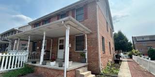 3 Bedroom 1.5 Bathroom Available in Lancaster Gallery 1