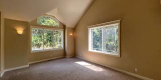 Tri-Level Spring Blvd Home Gallery 7