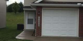 3 Bedroom, 2.5 Bath Townhouse with 1 car garage in Oak Valley Subdivision Gallery 1