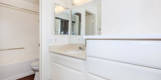 Spring Lakes Apartment Homes Gallery 34