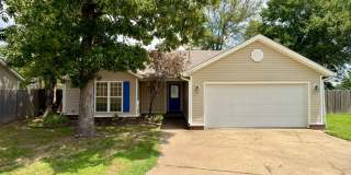 3 Bed, 2 Bath with Fenced Yard, Two-Car Garage, Brookland School District Gallery 1