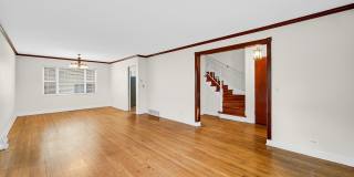 7248 N Ridge Boulevard Gallery 5