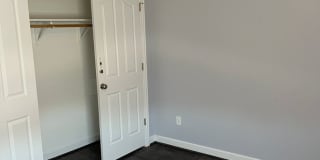 4 bedroom, 2 bathroom, car garage townhouse Gallery 13