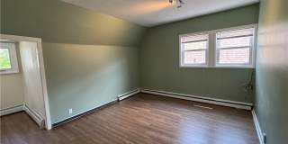 548 Potomac Avenue Gallery 3