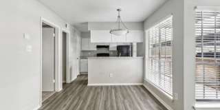 Vintage at 18th Street Gallery 64