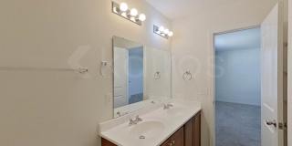 924 Sanford Lane Gallery 20