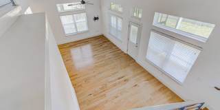 Elegant 4BR Home with Bonus Room & Designer Finishes Elegant 4BR Home with Bonus Room & Designer Finishes Gallery 18