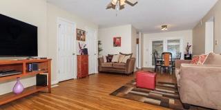 Walnut Springs Apartments Gallery 10