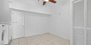 2302 NW 161st Ter Gallery 14