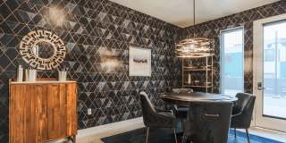 Hollis Oak Gallery 22