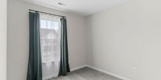 45426 Clarkes Crossing Square Gallery 35