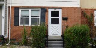 Berryville Townhouse Gallery 1