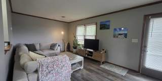 Charming 1 Bed / 1 Bath Duplex – Well-Maintained & Move-In Ready! Gallery 8