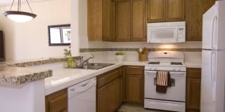 Avalon Thousand Oaks Plaza Gallery 6