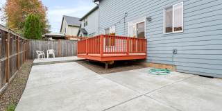Excellent Condition Three Bedroom + Office, Fenced Backyard, Central AC Gallery 24