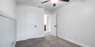 Spacious 3BR End Unit with Modern Finishes Gallery 30