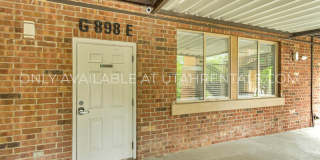 866 E 700 N Gallery 17