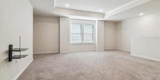 235 Hadley Lane Gallery 12