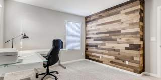 Evolve Real Estate: Beautiful House with Solar Panels  Available for Move in on August 5th! Gallery 10