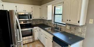 2009 Rockypoint Dr Gallery 11