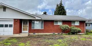 We have the wonderful 3 bed/2 bath you’ve been waiting for! Gallery 1
