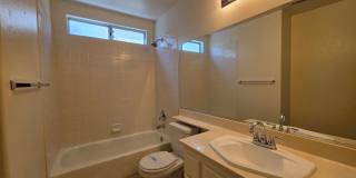 Beautiful Single Story Home Gallery 16