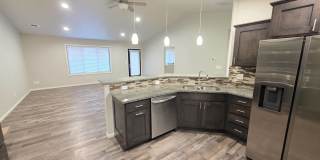 2050 Quail Street - 5 Gallery 1