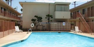 Kensington Gallery 4