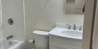 833 W 1st St Apt A Gallery 10