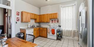 6 bed/2 bath on Rohs St., Mins. from UC for Only $600/pp ($3,600/mo)! $250 SIGN ON BONUS FOR LTO!!! Gallery 34